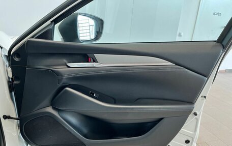 Mazda 6, 2019 год, 2 190 000 рублей, 24 фотография