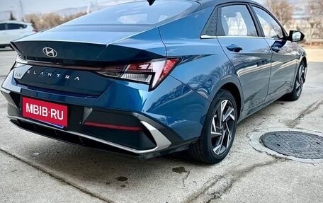Hyundai Elantra, 2023 год, 1 260 000 рублей, 5 фотография