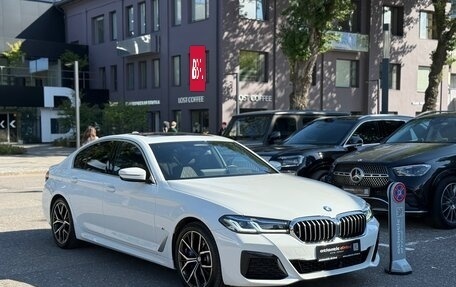 BMW 5 серия, 2023 год, 6 190 000 рублей, 3 фотография
