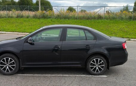 Volkswagen Jetta VI, 2008 год, 690 000 рублей, 2 фотография