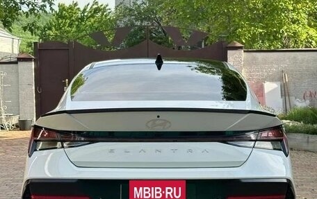 Hyundai Elantra, 2023 год, 2 070 000 рублей, 6 фотография