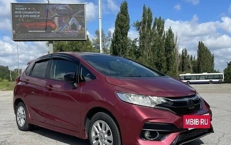 Honda Fit III, 2018 год, 1 080 000 рублей, 12 фотография