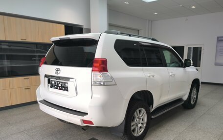 Toyota Land Cruiser Prado 150 рестайлинг 2, 2011 год, 2 550 000 рублей, 6 фотография