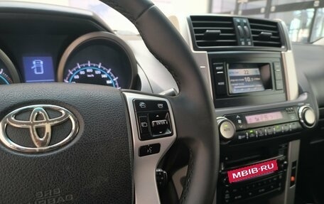 Toyota Land Cruiser Prado 150 рестайлинг 2, 2011 год, 2 550 000 рублей, 14 фотография