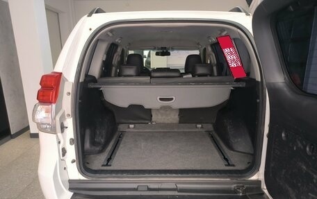 Toyota Land Cruiser Prado 150 рестайлинг 2, 2011 год, 2 550 000 рублей, 29 фотография