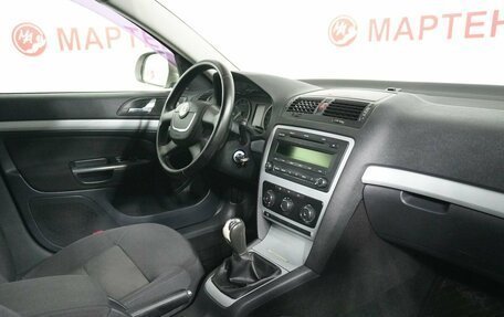 Skoda Octavia, 2010 год, 656 000 рублей, 10 фотография