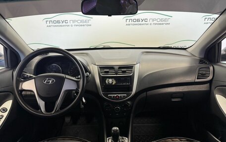 Hyundai Solaris II рестайлинг, 2011 год, 520 000 рублей, 4 фотография