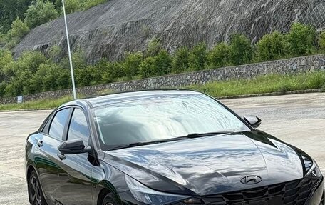 Hyundai Elantra, 2022 год, 1 240 000 рублей, 3 фотография