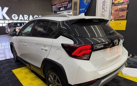 Toyota Yaris XP150 рестайлинг, 2021 год, 1 550 000 рублей, 5 фотография