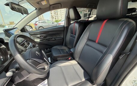 Toyota Yaris XP150 рестайлинг, 2021 год, 1 550 000 рублей, 9 фотография