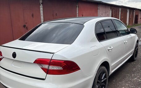 Skoda Superb III рестайлинг, 2014 год, 899 999 рублей, 4 фотография