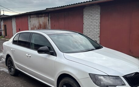 Skoda Superb III рестайлинг, 2014 год, 899 999 рублей, 2 фотография