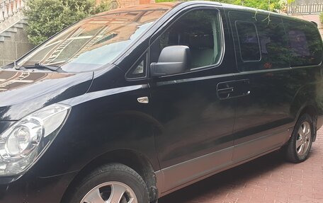 Hyundai Grand Starex Grand Starex I рестайлинг 2, 2013 год, 1 950 000 рублей, 3 фотография