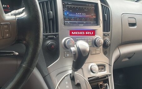 Hyundai Grand Starex Grand Starex I рестайлинг 2, 2013 год, 1 950 000 рублей, 10 фотография