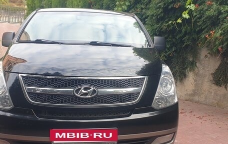 Hyundai Grand Starex Grand Starex I рестайлинг 2, 2013 год, 1 950 000 рублей, 2 фотография