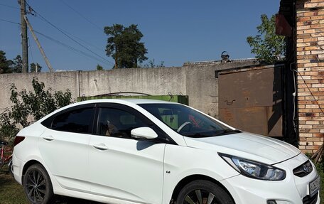 Hyundai Solaris II рестайлинг, 2012 год, 750 000 рублей, 3 фотография
