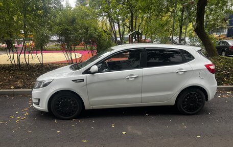 KIA Rio III рестайлинг, 2014 год, 700 000 рублей, 2 фотография