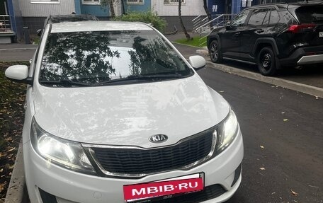 KIA Rio III рестайлинг, 2014 год, 700 000 рублей, 4 фотография