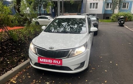 KIA Rio III рестайлинг, 2014 год, 700 000 рублей, 17 фотография