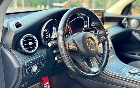 Mercedes-Benz GLC, 2017 год, 3 190 000 рублей, 26 фотография