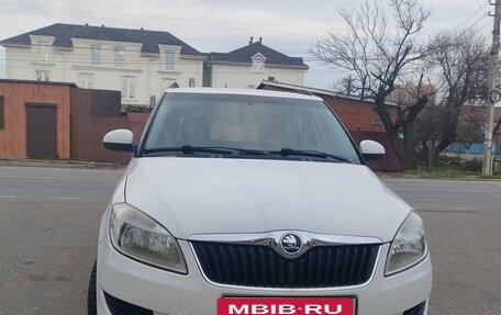 Skoda Fabia II, 2013 год, 585 000 рублей, 2 фотография