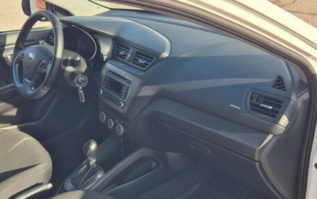 KIA Rio III рестайлинг, 2015 год, 1 090 000 рублей, 15 фотография
