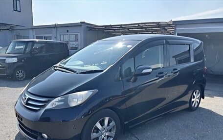 Honda Freed I, 2010 год, 750 000 рублей, 3 фотография