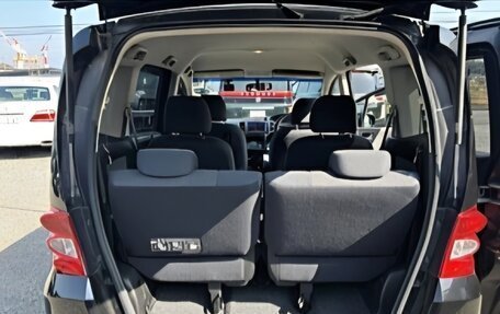 Honda Freed I, 2010 год, 750 000 рублей, 12 фотография