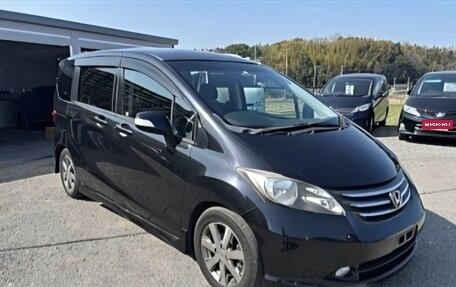 Honda Freed I, 2010 год, 750 000 рублей, 9 фотография
