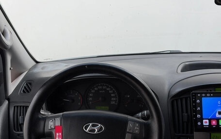 Hyundai Grand Starex Grand Starex I рестайлинг 2, 2008 год, 1 077 670 рублей, 14 фотография
