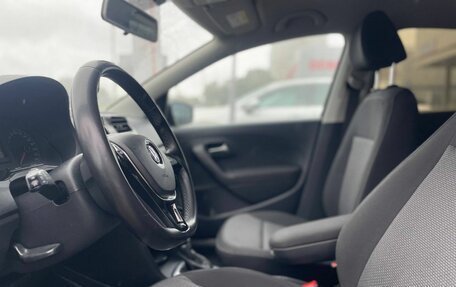 Volkswagen Polo VI (EU Market), 2017 год, 990 000 рублей, 10 фотография