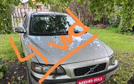 Volvo S60 III, 2001 год, 550 000 рублей, 1 фотография