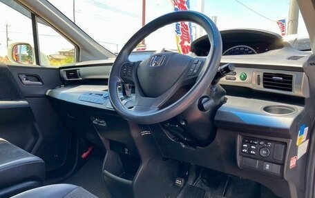 Honda Freed I, 2014 год, 860 000 рублей, 12 фотография