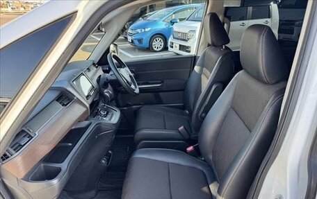 Honda Freed II, 2022 год, 1 200 000 рублей, 10 фотография