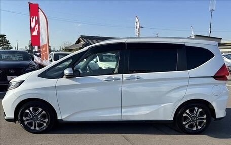 Honda Freed II, 2022 год, 1 200 000 рублей, 8 фотография