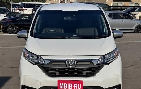 Honda Freed II, 2022 год, 1 200 000 рублей, 2 фотография