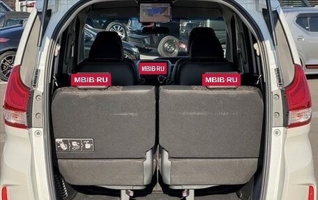 Honda Freed II, 2022 год, 1 200 000 рублей, 15 фотография