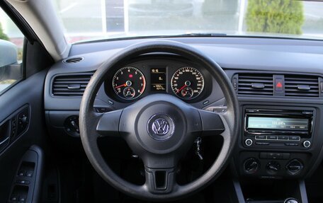Volkswagen Jetta VI, 2013 год, 840 000 рублей, 8 фотография