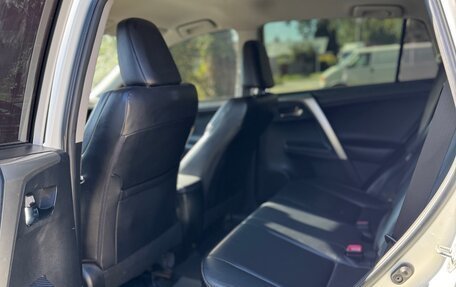 Toyota RAV4, 2013 год, 2 000 000 рублей, 10 фотография