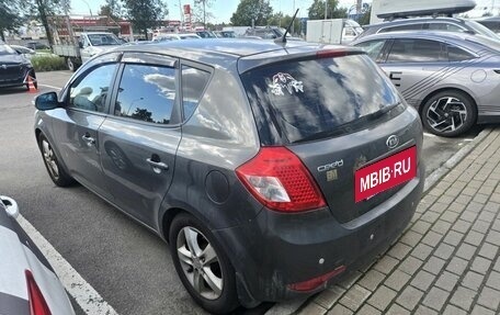 KIA cee'd I рестайлинг, 2011 год, 629 000 рублей, 2 фотография