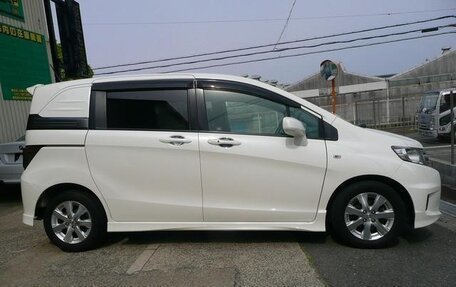 Honda Freed I, 2014 год, 845 000 рублей, 6 фотография