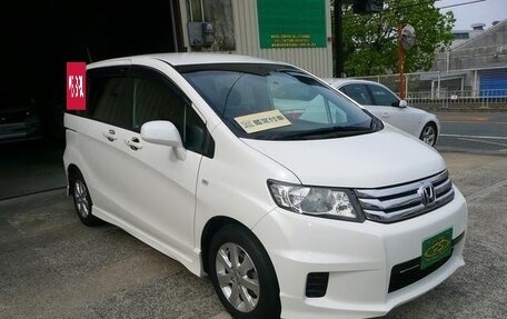 Honda Freed I, 2014 год, 845 000 рублей, 3 фотография