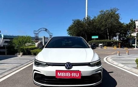 Volkswagen Golf VIII, 2023 год, 1 560 000 рублей, 2 фотография