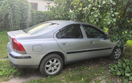 Volvo S60 III, 2001 год, 550 000 рублей, 3 фотография