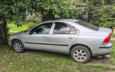 Volvo S60 III, 2001 год, 550 000 рублей, 4 фотография
