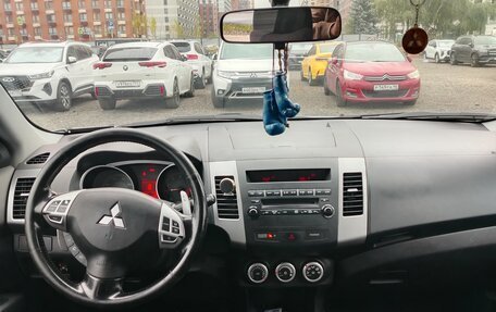 Mitsubishi Outlander III рестайлинг 3, 2006 год, 890 000 рублей, 4 фотография