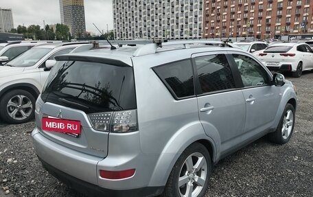 Mitsubishi Outlander III рестайлинг 3, 2006 год, 890 000 рублей, 2 фотография
