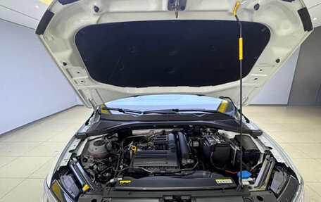Volkswagen Bora, 2023 год, 1 550 000 рублей, 13 фотография