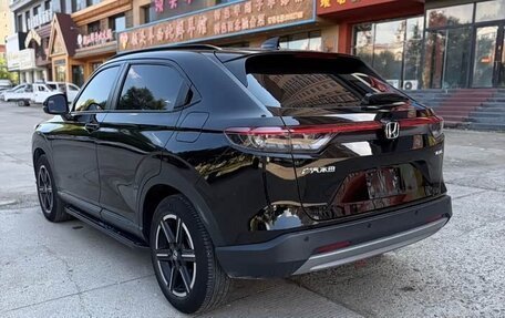 Honda Vezel, 2023 год, 1 550 000 рублей, 4 фотография