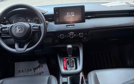 Honda Vezel, 2023 год, 1 550 000 рублей, 6 фотография